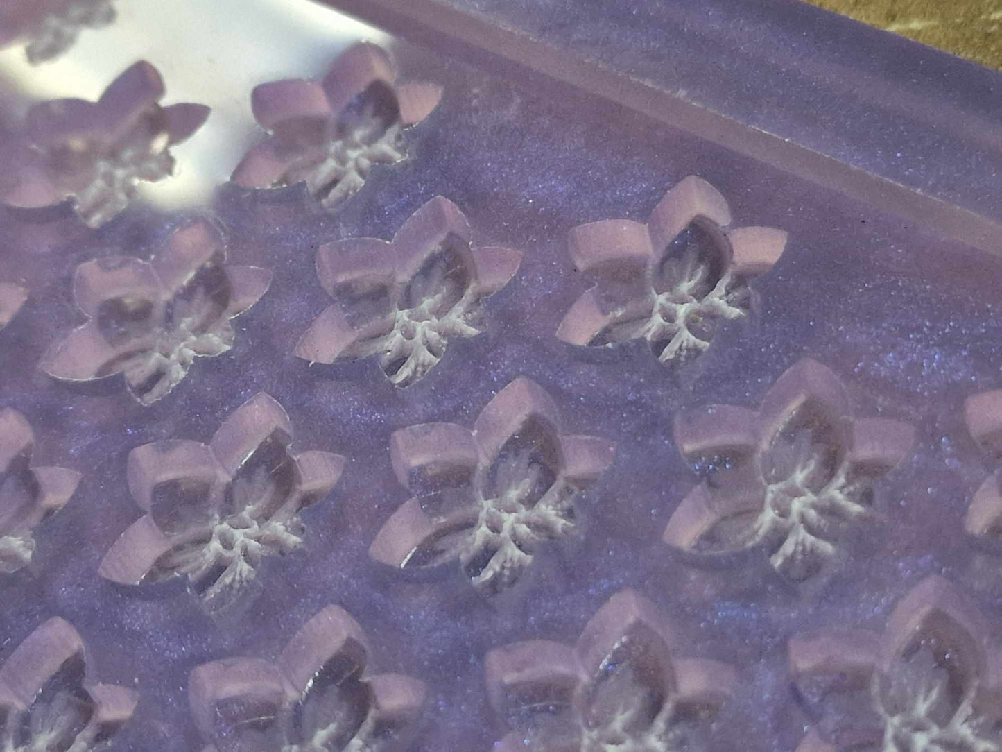 Orchid Flower Scoopy / Scoopies / Tiny Melts Silicone Mould