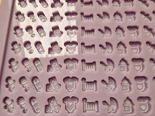 Baby Scoopy / Scoopies / Tiny Melts Silicone Mould