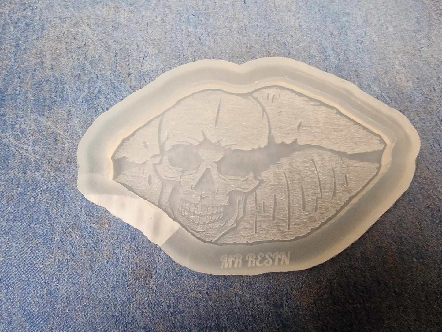Skull Lips coaster, wax bar, chocolate mould