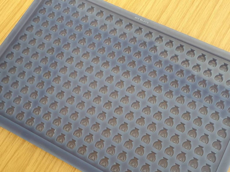 Mini Wax Burner Scoop / Scoopy / Scoopies / Tiny Melts Silicone Mould